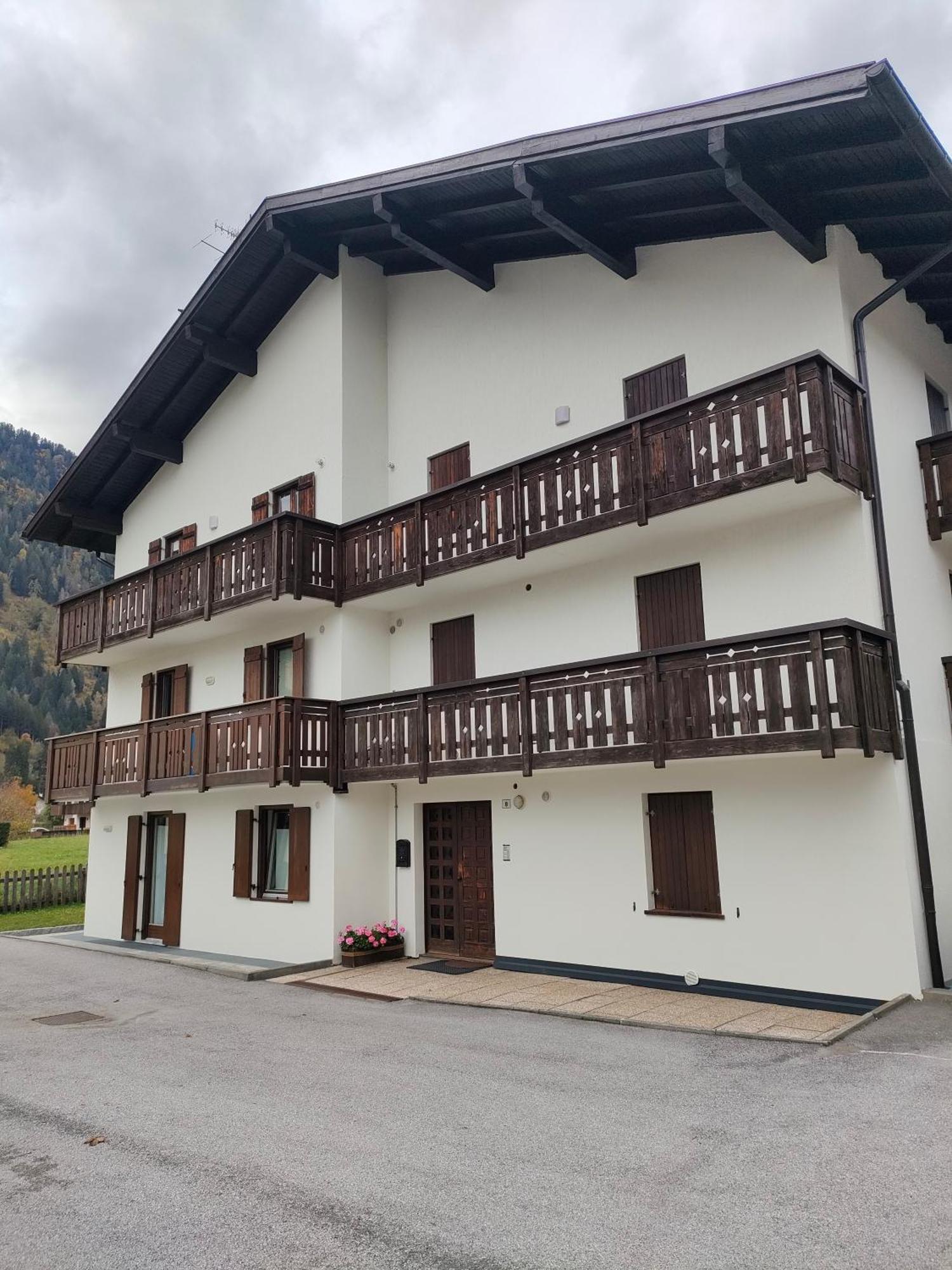 Villa Pinzolocasa Exterior foto